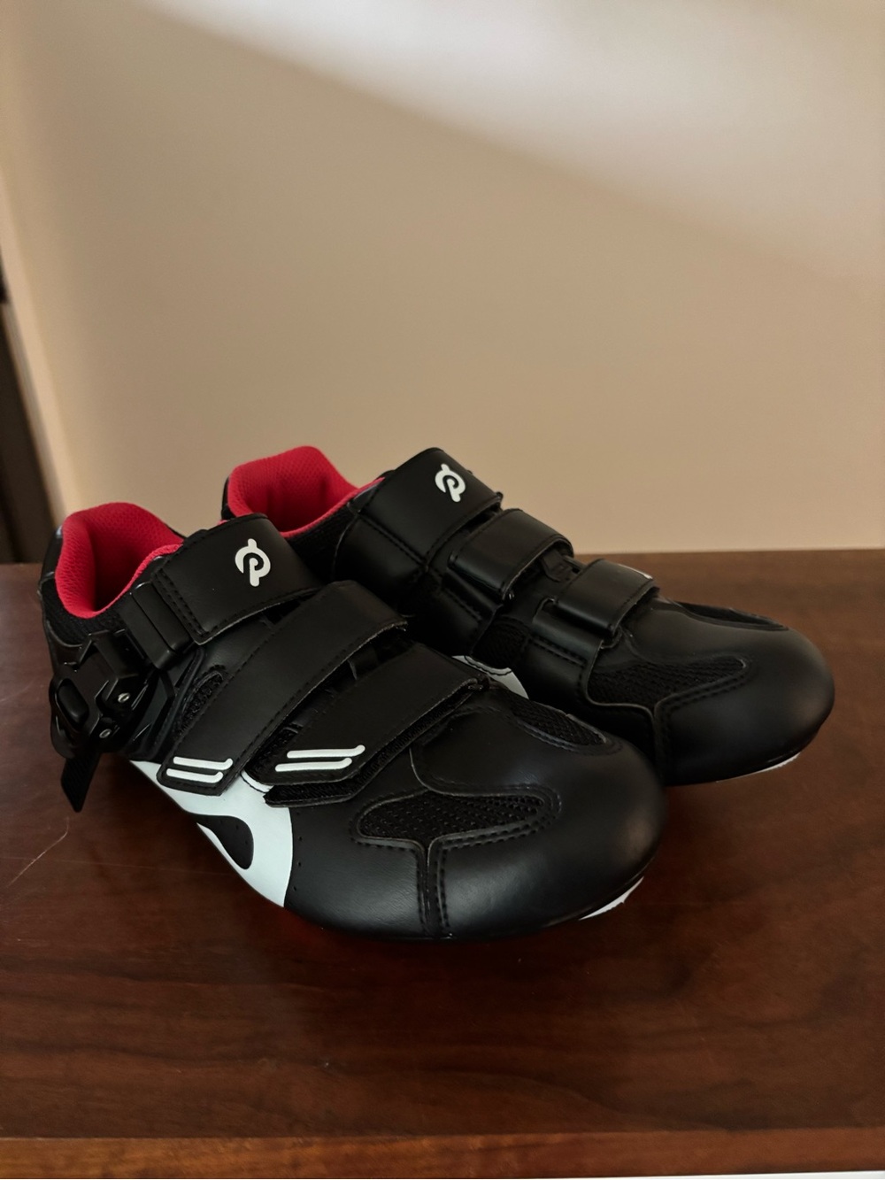 Peloton Black and Red Women's Cycling Shoes SIZE 38
